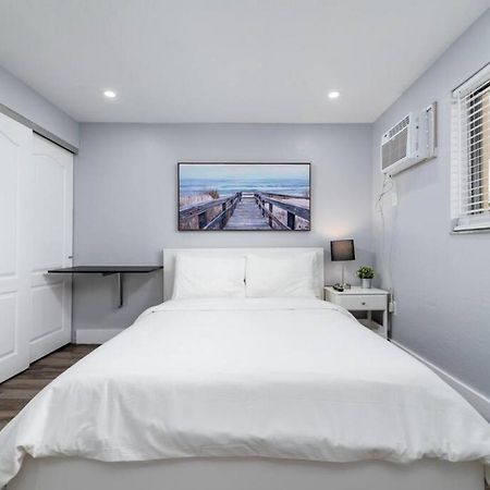 Shell On The Beach 102 - Renovated Hollywood Exterior photo